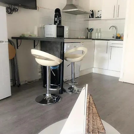 Au Clair De La Lagune * Gruissan